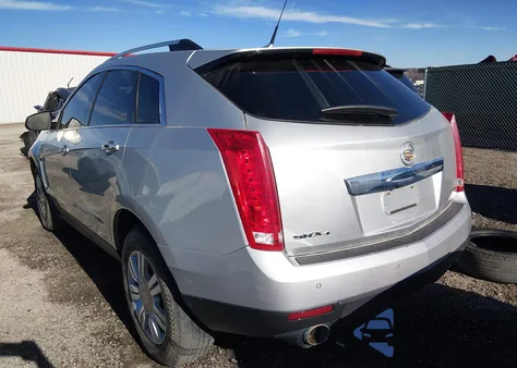 2013 Cadillac Srx Luxury Collection z USA, uszkodzony, nr VIN 3GYFNGE35DS531078